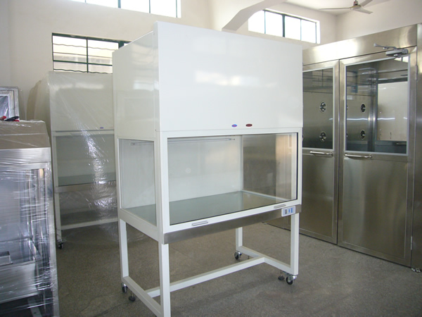 单人单面垂直升降洁净工作台